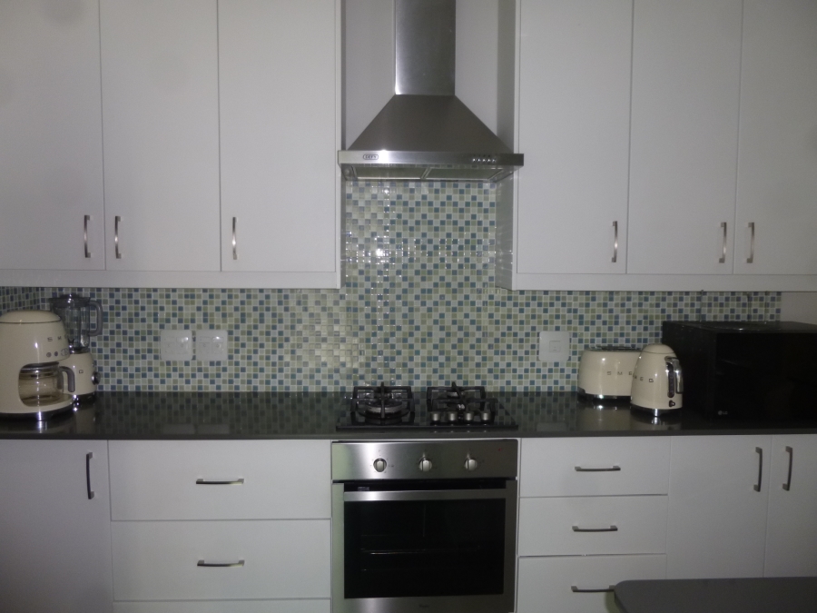 To Let 4 Bedroom Property for Rent in Parklands North Western Cape